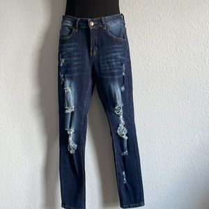 🍁 3 for 25🍁 Fashion wear jeans size 4